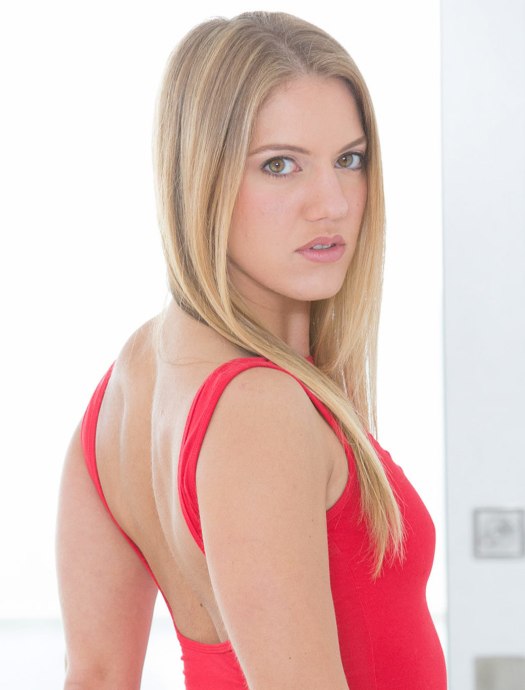 candice-dare_1040x1368