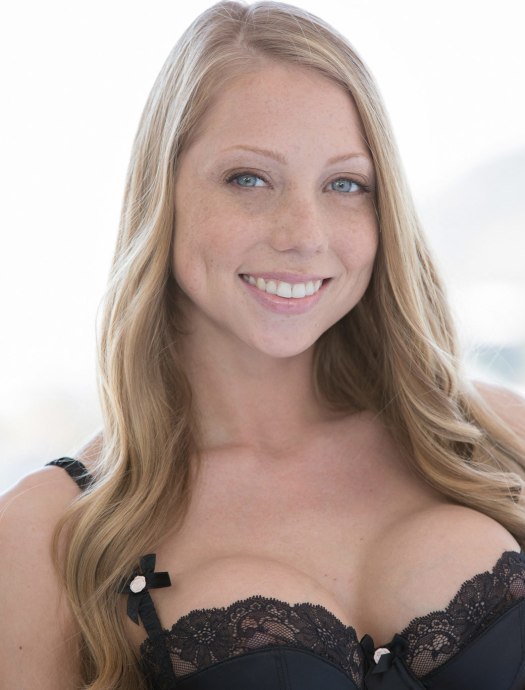 shawna-lenee_1040x1368